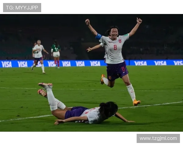 CCTV5世界杯激情盛宴全景直击与赛场荣耀时刻回顾全程精彩呈现